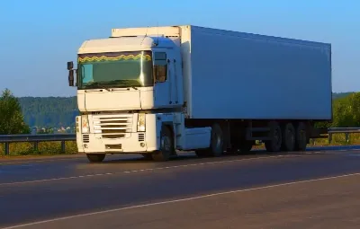 Adana ile Dolmabahçe Arası Öğrenci Eşyası Taşıma